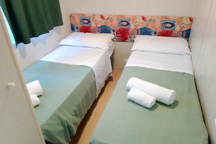 Room 13 of 61