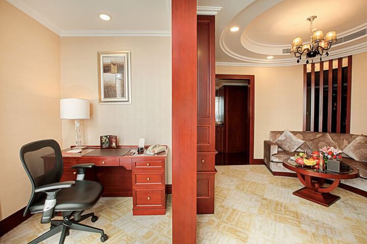 Room 61 of 102