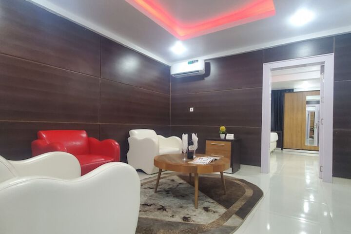 Room 19 of 79