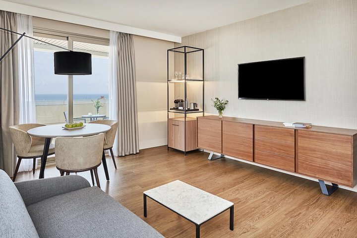 Room 18 of 51