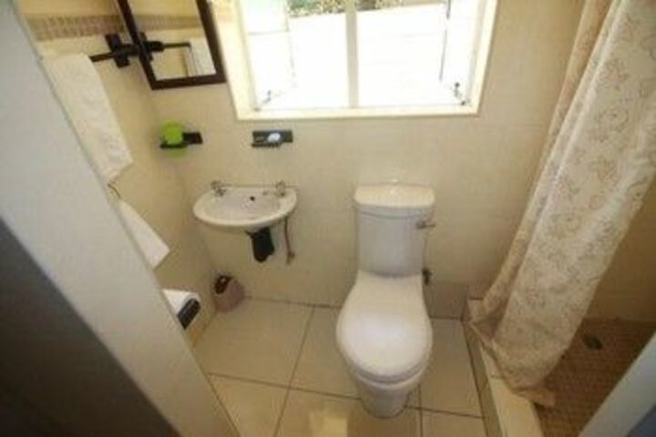 Room 3 of 25
