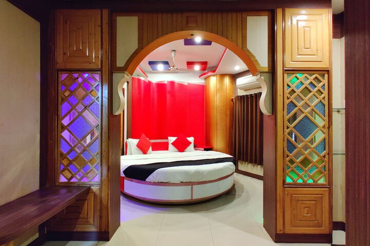 Room 27 of 125