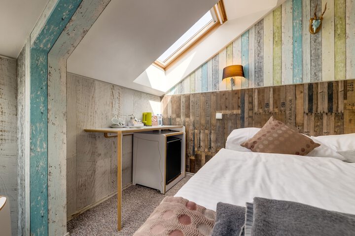 Room 42 of 87