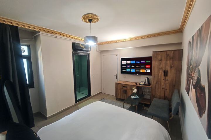 Room 25 of 71