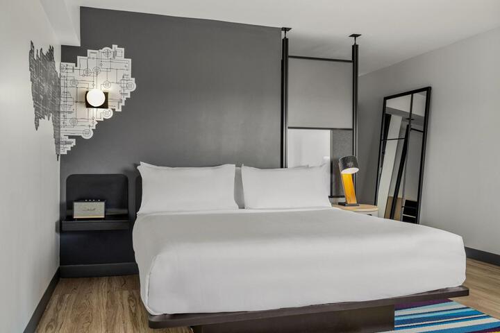 Room 34 of 54