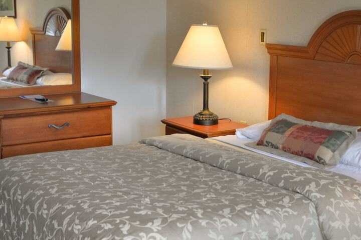 Room 3 of 88