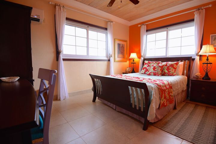 Room 8 of 72