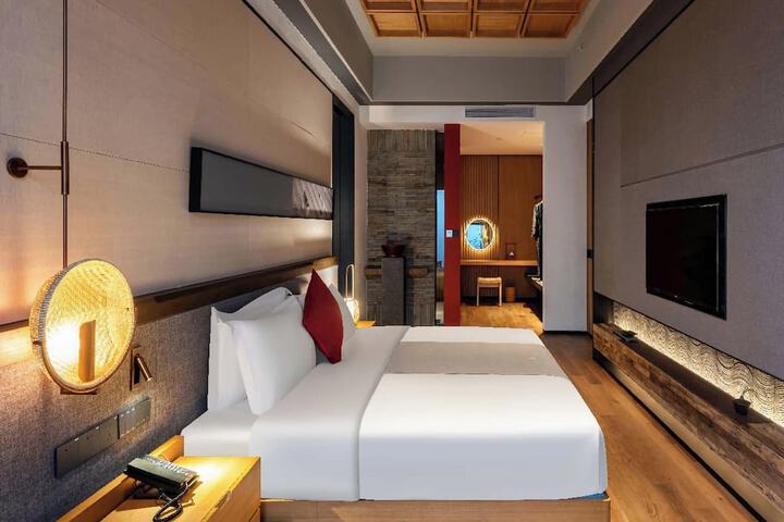 Room 20 of 127