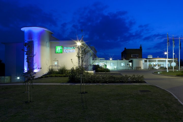 Hotel 76 of 93