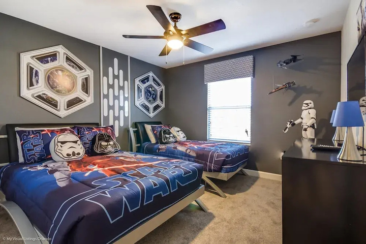 Room 3 of 17