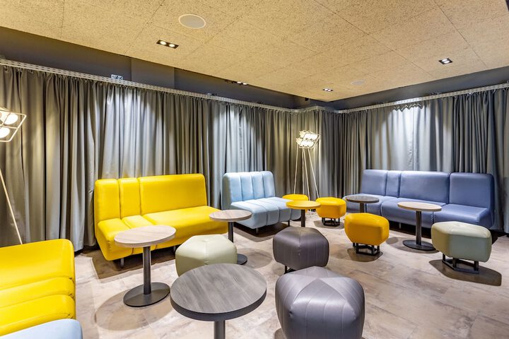 Hotel Lobby