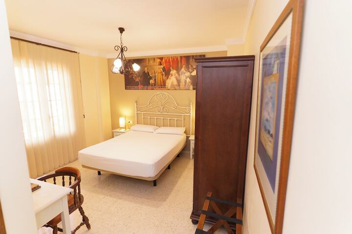 Room 40 of 76