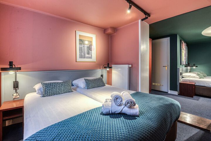 Room 21 of 59