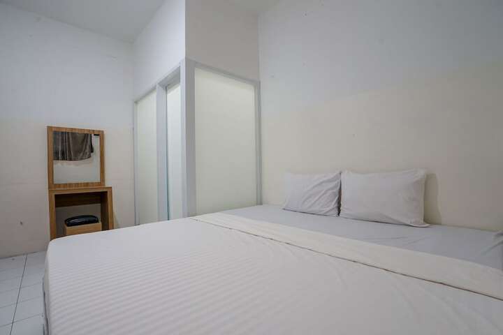 Room 16 of 27