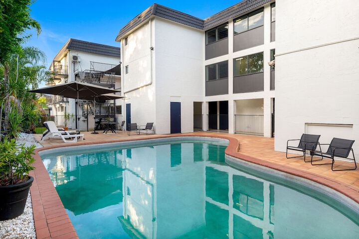 Hotel with Pool