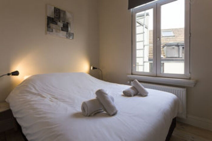 Room 44 of 168
