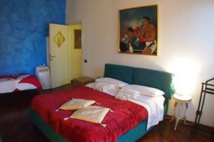 Room 8 of 25