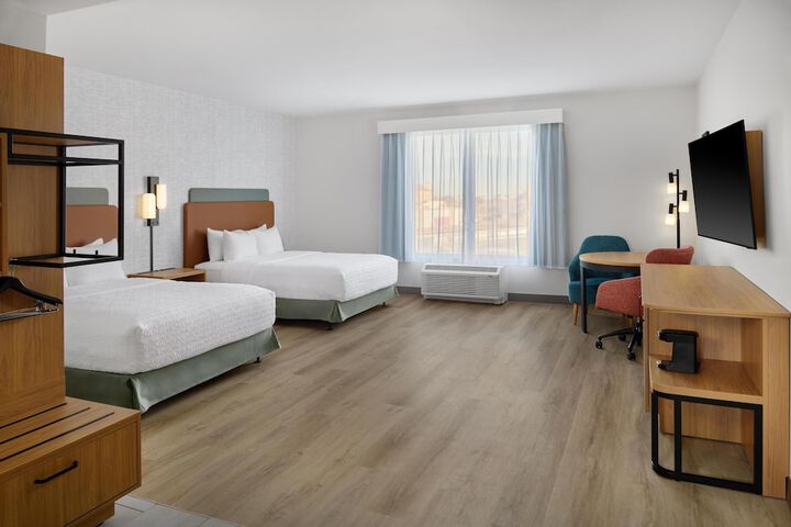 Room 15 of 34