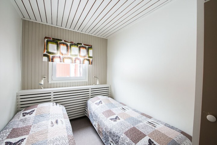 Room 6 of 44