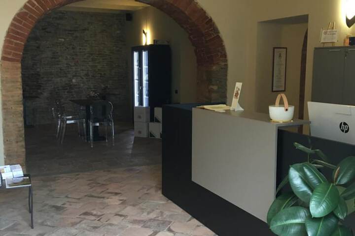 Guest Lobby