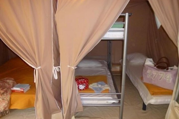 Room 5 of 29