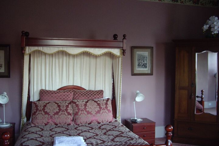 Room 7 of 34