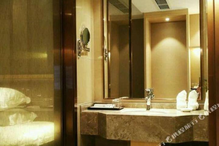 Ningbo Weisi Hotel