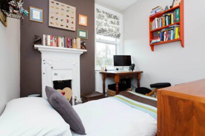 Room 15 of 23