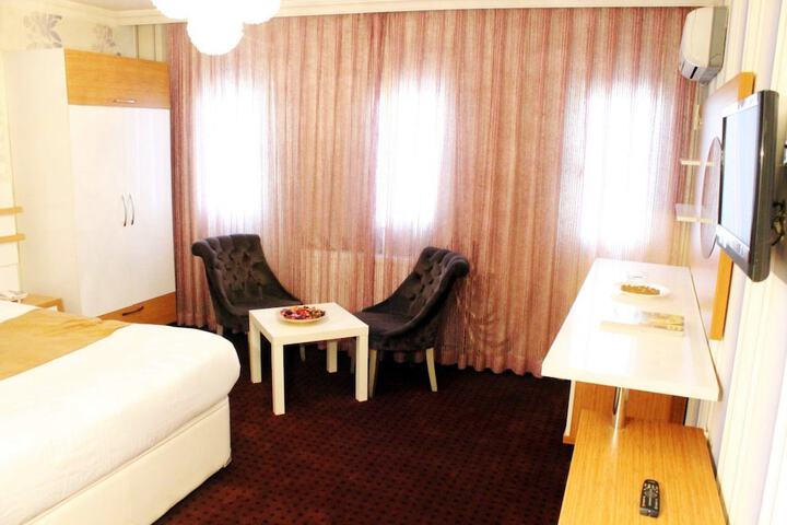Room 21 of 36