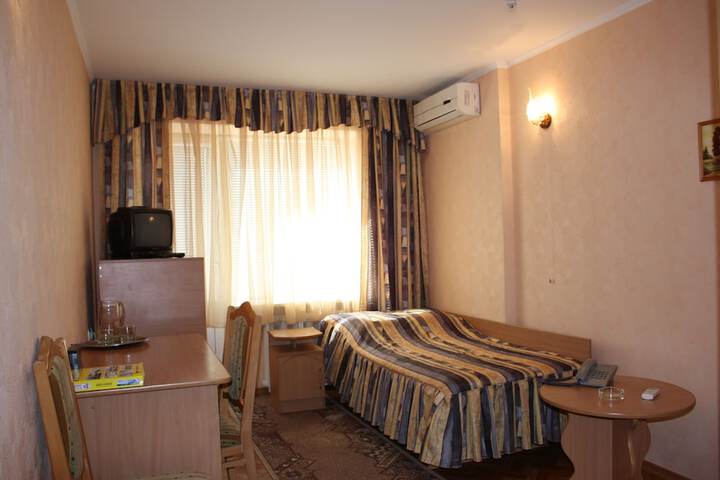 Room 14 of 23