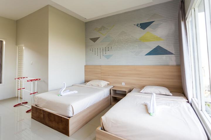 Room 35 of 78