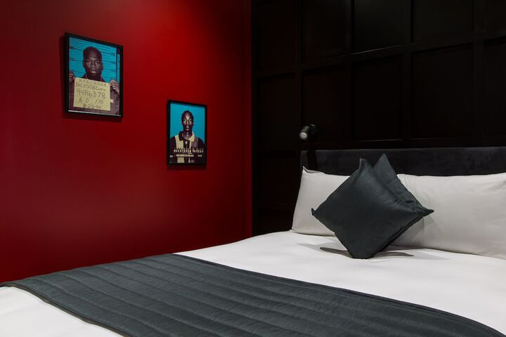 Room 3 of 36