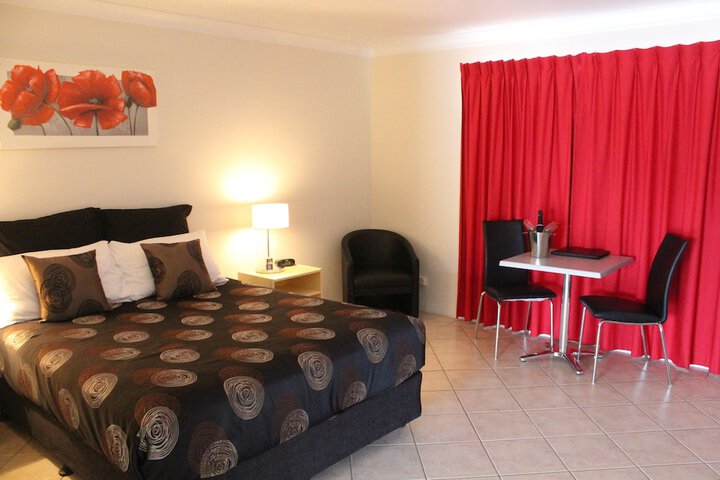 Room 5 of 64