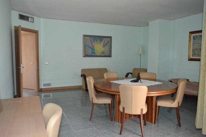 Room 15 of 91