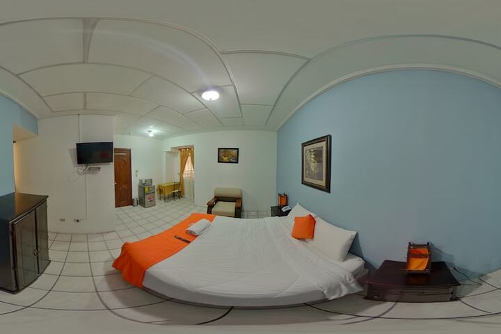 Room 13 of 42