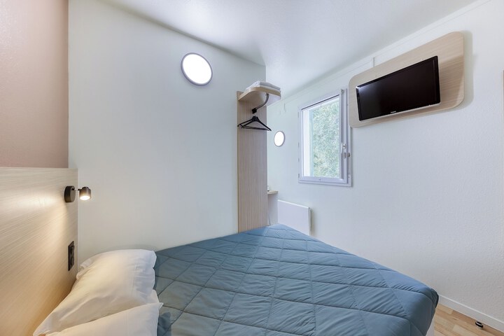 Room 16 of 55