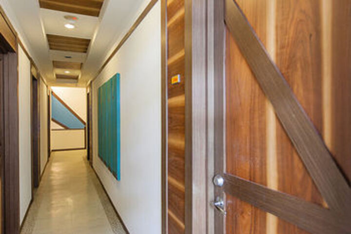 Ballroom/Hall 3 of 30