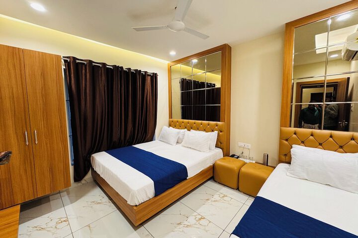 Room 14 of 38
