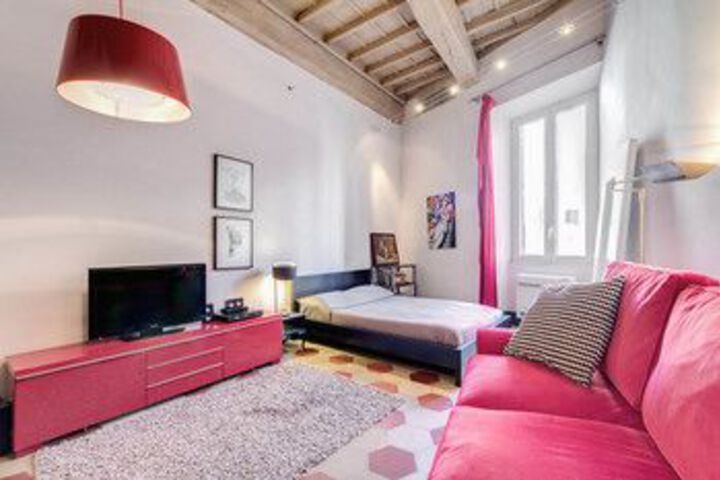 Room 10 of 31