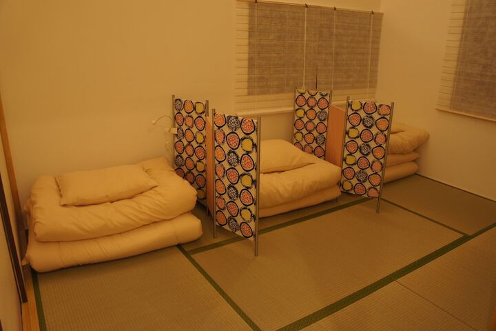 Room 6 of 53