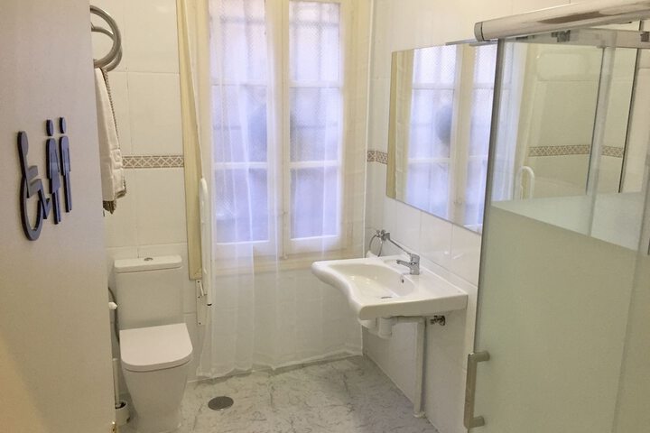 Room 40 of 47