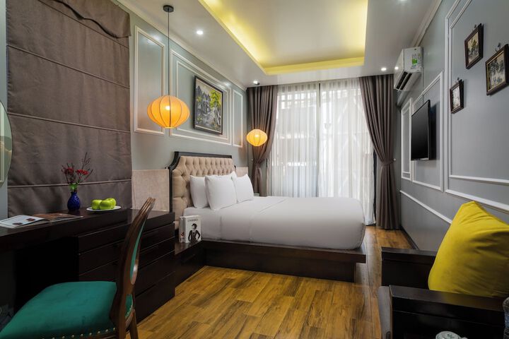 Room 7 of 54