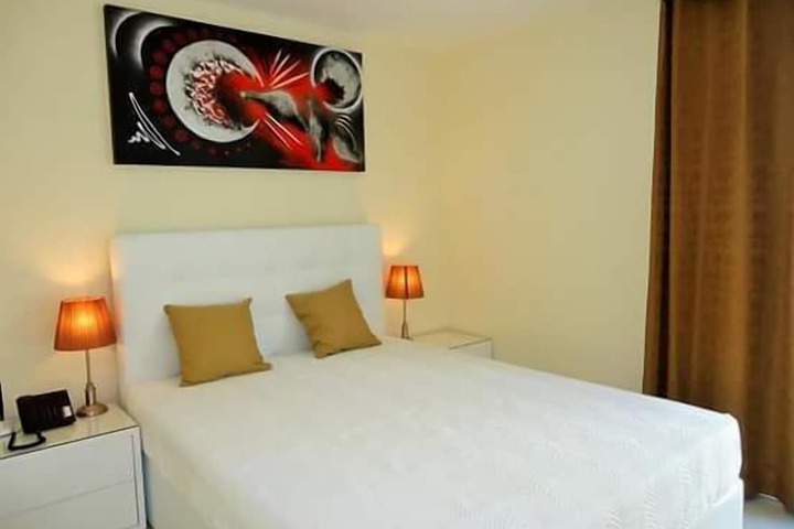 Room 25 of 63