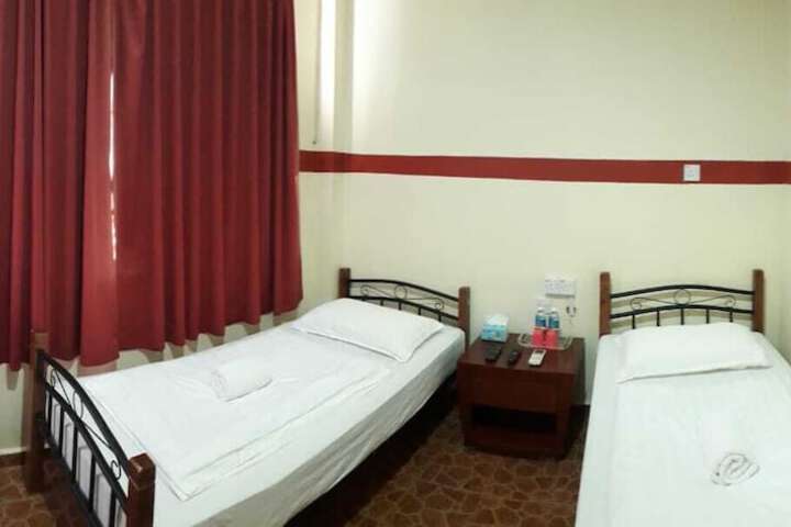 Room 5 of 7