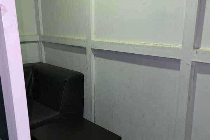 Room 15 of 22
