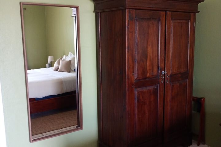 Room 9 of 54