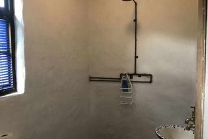 Room 3 of 11