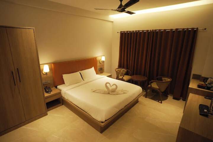 Room 13 of 29