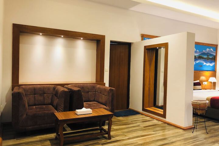 Room 43 of 96