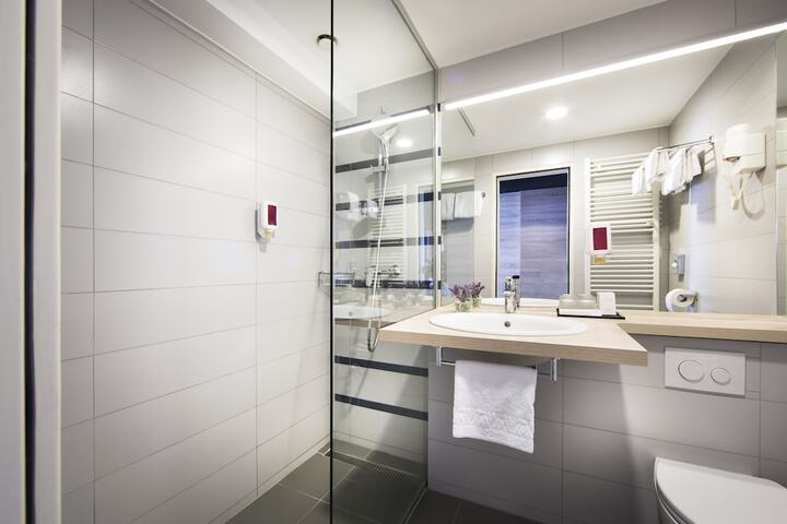 Clean Restrooms